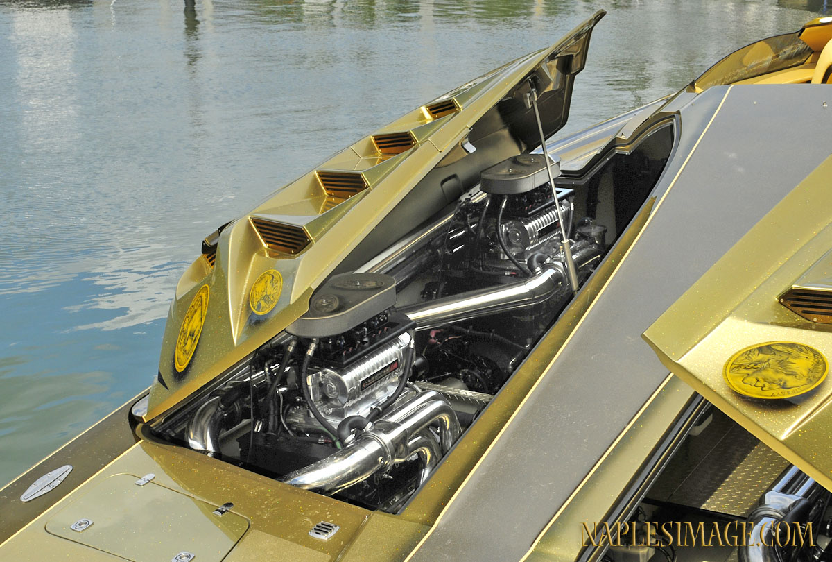 Checkout this bigtime slick boat you gotta get down with this bad boy!