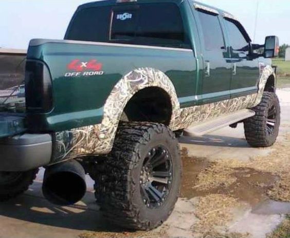 Checkout this completely clean truck you gonna fall out!!